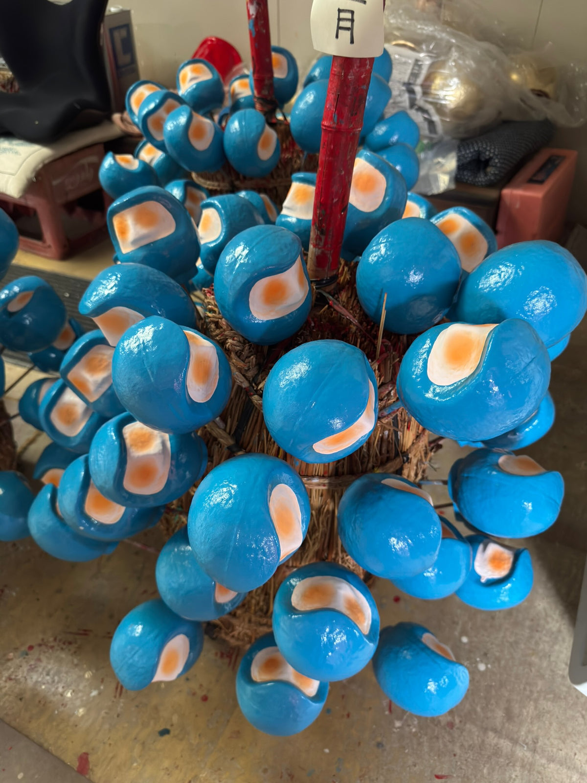 200 ANS — de tradition autour du Daruma de Takasaki